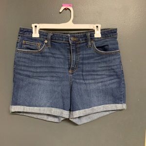 UNIVERSAL THREAD SHORTS